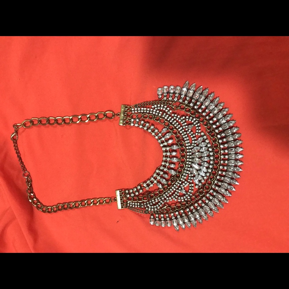 Statement necklace
